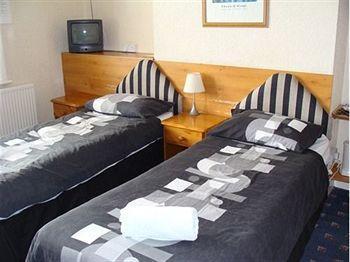 The 2* Bournemouth